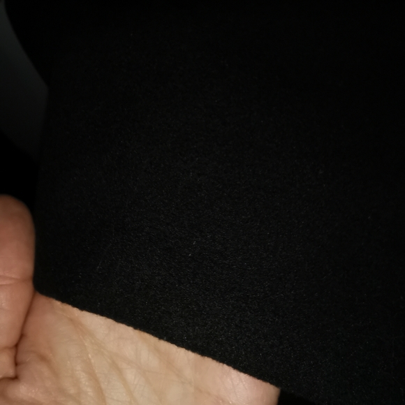 Beautiful Lady Dutch Coat - Picture 6 of 8